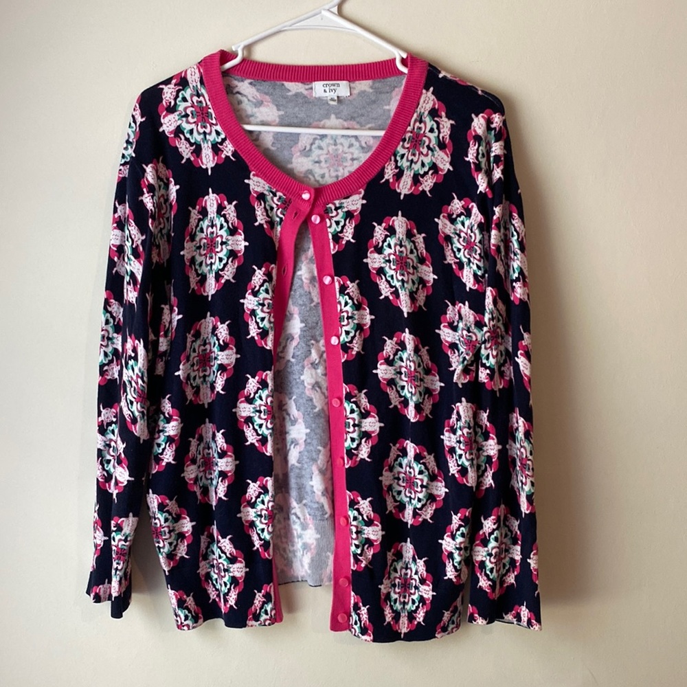 Crown&Ivy cardigan